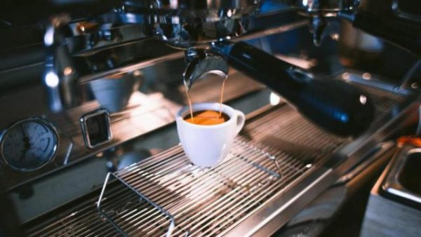 创元网 瑞幸咖啡兴奋不了自己人